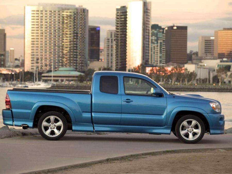  Toyota Tacoma X-Runner in Speedway Blue 2005 года  (фото 20 из 25)